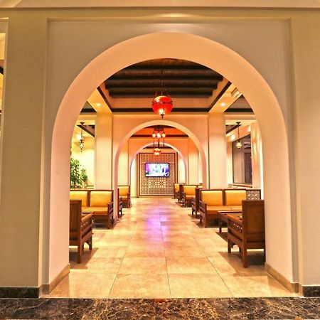 Delmon International Hotel Manama Exterior foto