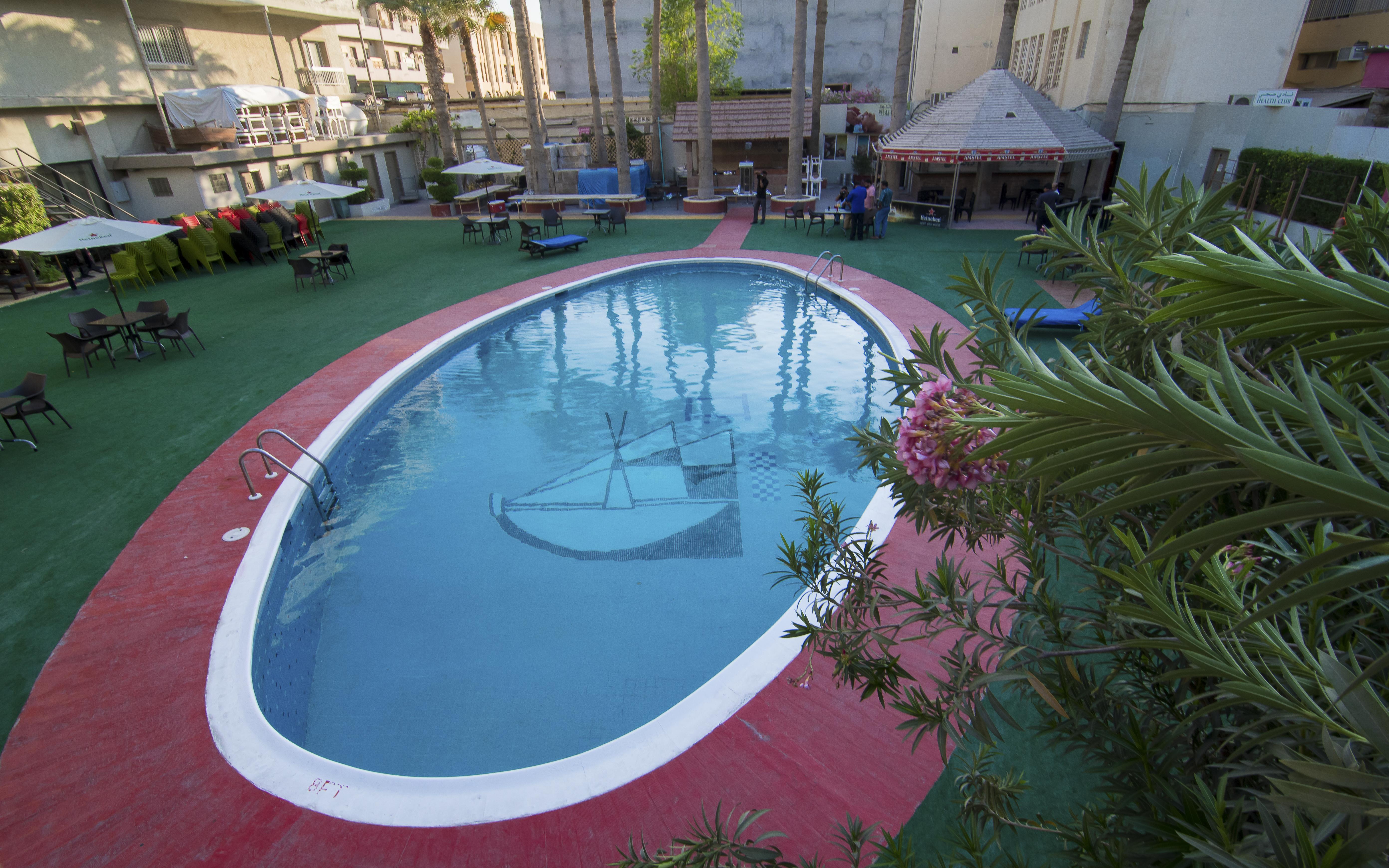 Delmon International Hotel Manama Exterior foto