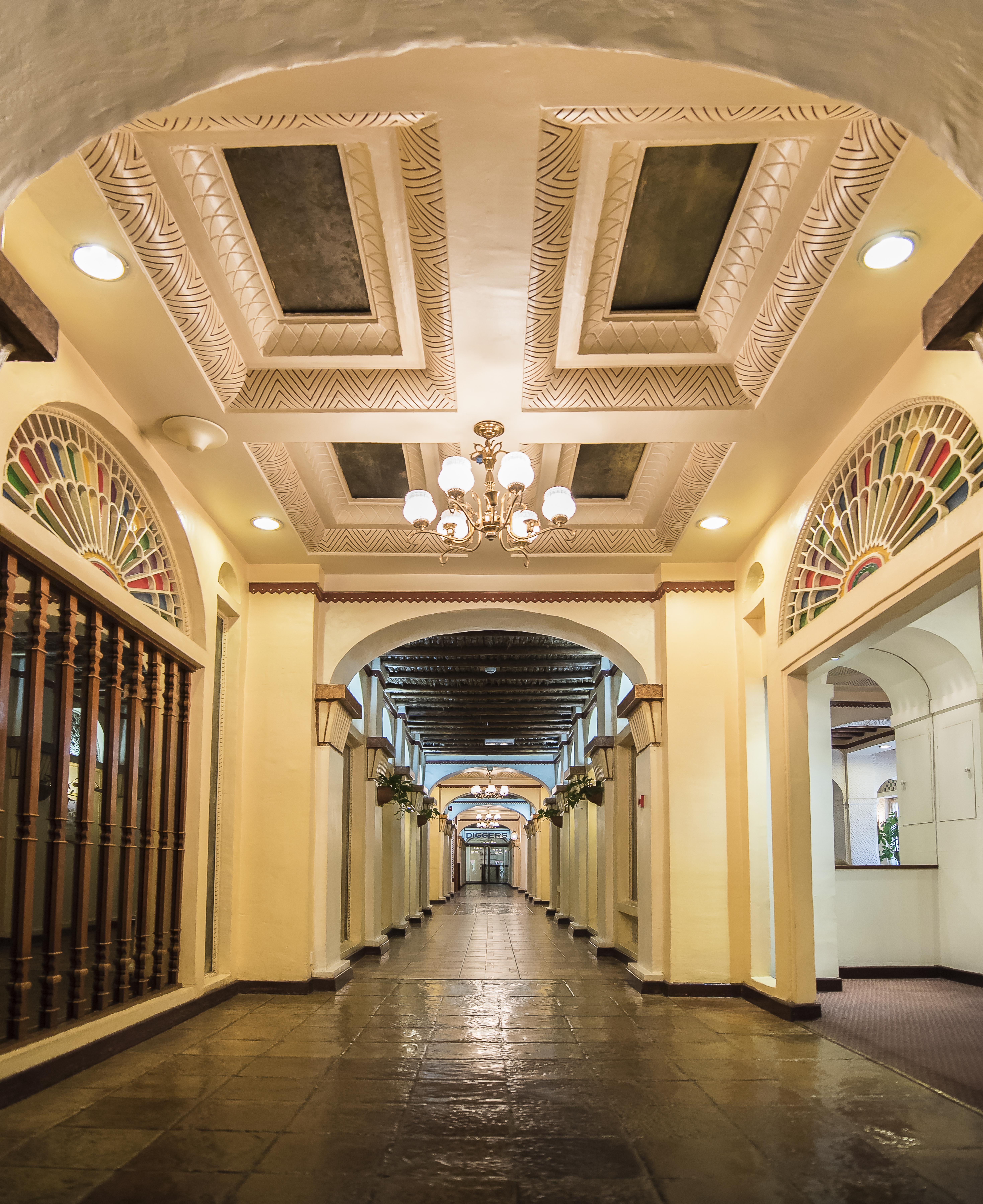 Delmon International Hotel Manama Exterior foto