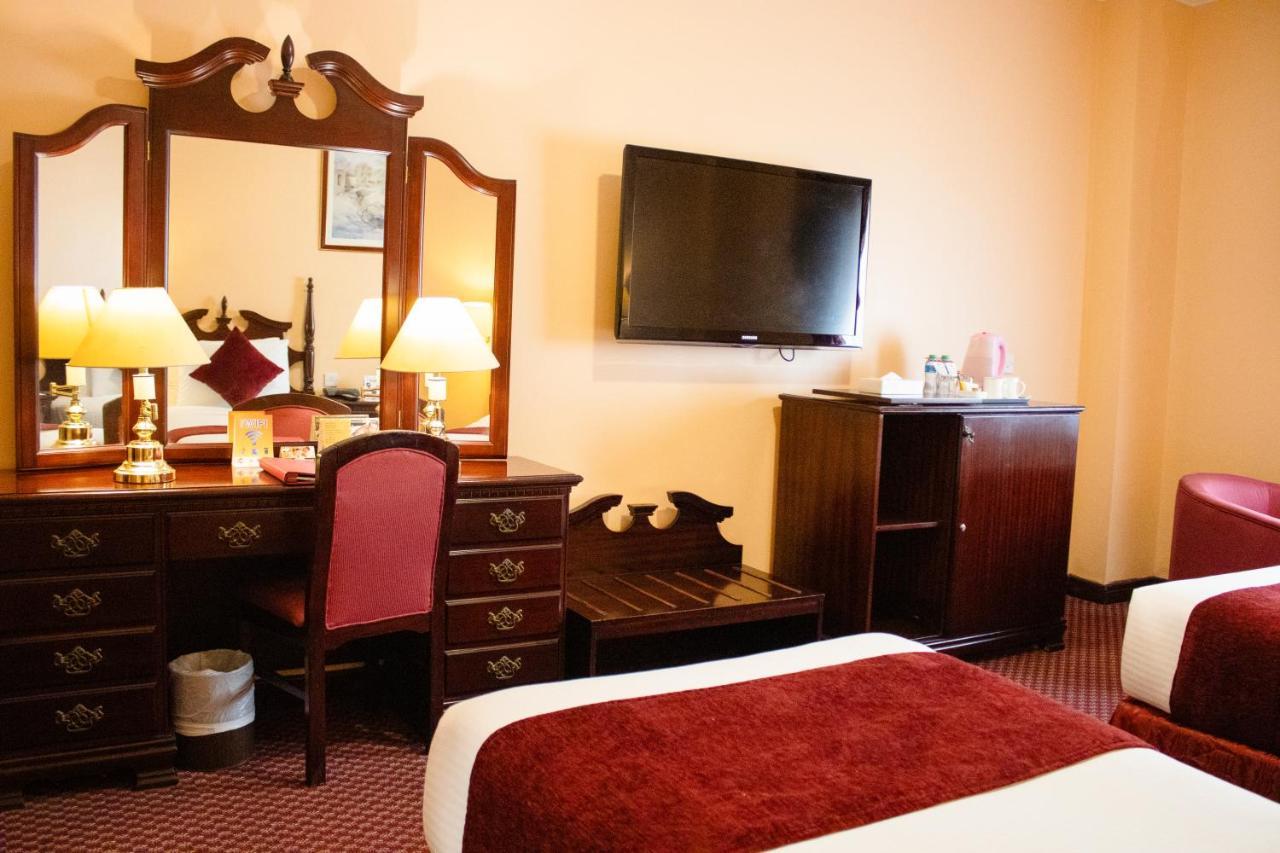 Delmon International Hotel Manama Exterior foto