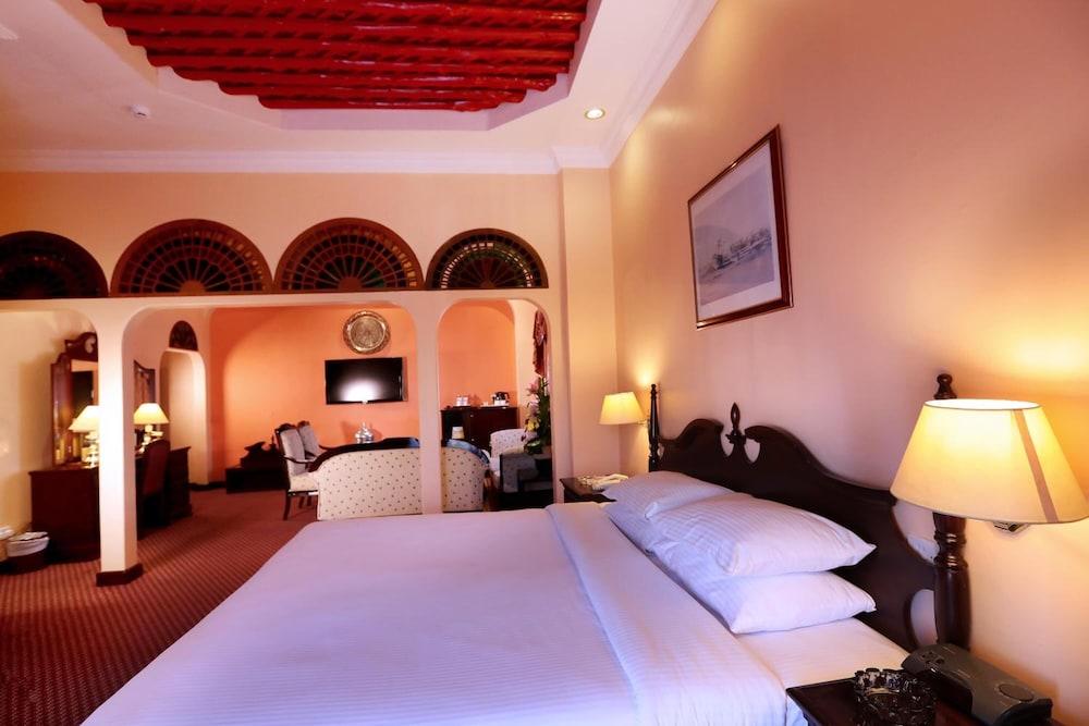 Delmon International Hotel Manama Exterior foto