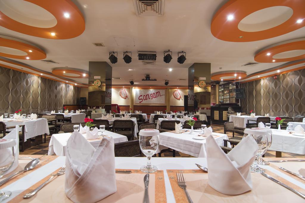 Delmon International Hotel Manama Exterior foto